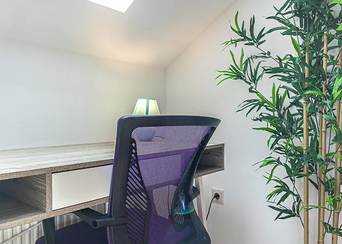 Lovely 2br Apt, Great Location - Near Schoenbrunn Apartment