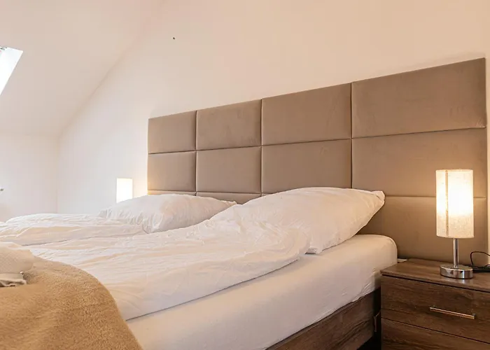 Apartment Lovely 2br Apt, Great Location - Near Schoenbrunn