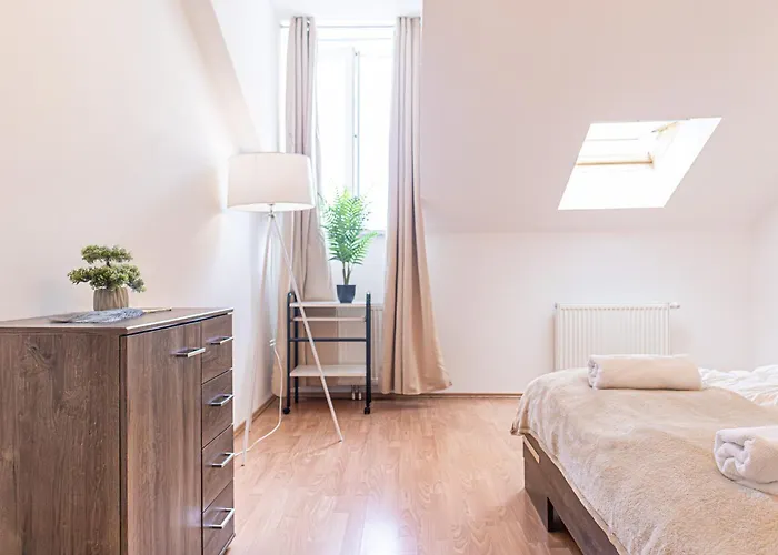 Apartment Lovely 2br Apt, Great Location - Near Schoenbrunn *