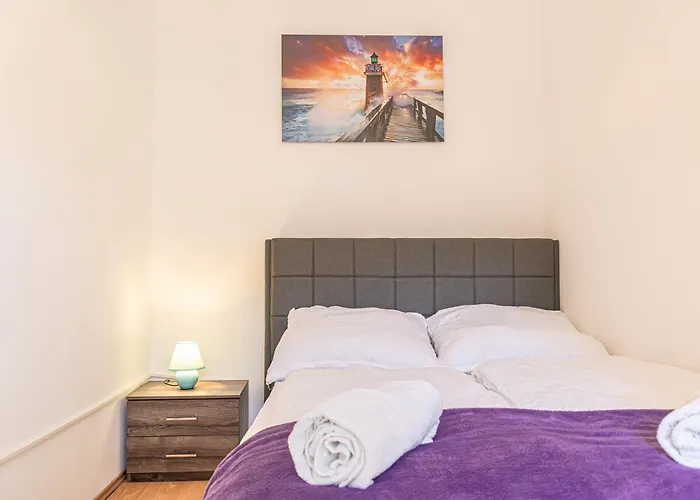 Apartment Lovely 2br Apt, Great Location - Near Schoenbrunn *
