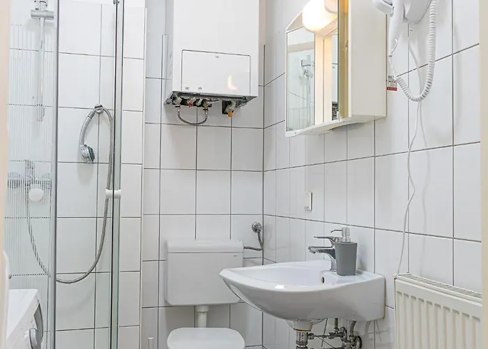 Apartment Lovely 2br Apt, Great Location - Near Schoenbrunn Wien